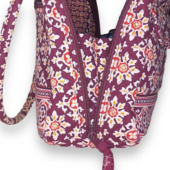 Beautiful NWOT Vera Bradley Medallion Bowler Purse Satchel Handbag  Retired - Picture 9 of 13